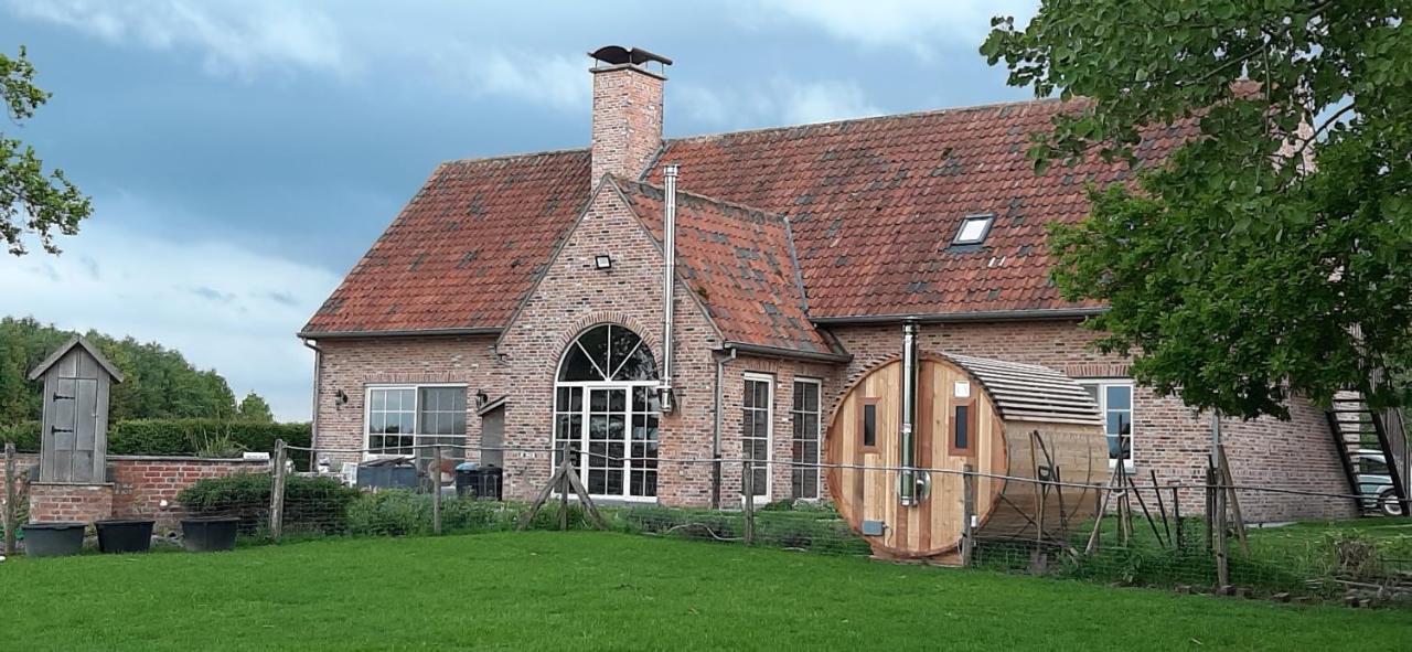 B & B Victors Hof, Met Zwemvijver In Landelijke Setting Lievegem Exterior photo